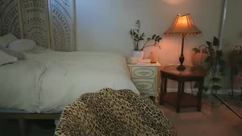 Mona online show from 05.01.26