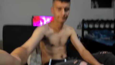 Snapshot of monarquia_ chatting on 12.24.24 nicolas online show from 12.24.24