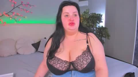 Monica online show from 03.11.26