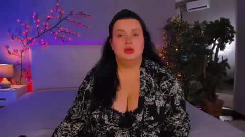 Monica online show from 05.25.26