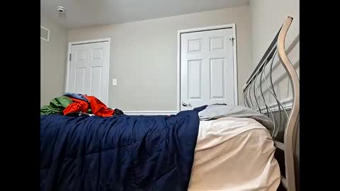 Snapshot of moneyboysaveg584 chatting on 04.14.26 moneyboysaveg584 online show from 04.14.26