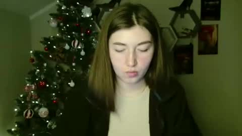 sweet girl and shine body online show from 11.30.25