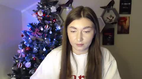 sweet girl and shine body online show from 12.16.25