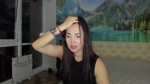 Snapshot of monica_weisss chatting on 01.04.25 monica_weisss online show from 01.04.25