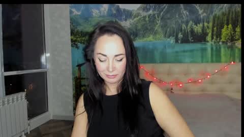 Snapshot of monica_weisss chatting on 01.09.25 monica_weisss online show from 01.09.25