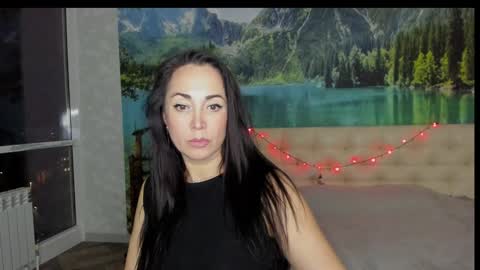 Snapshot of monica_weisss chatting on 01.09.25 monica_weisss online show from 01.09.25