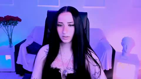 monicalowes online show from 07.28.26
