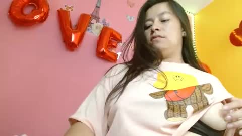 Snapshot of monickhot303av chatting on 02.18.25 monickhot303av online show from 02.18.25