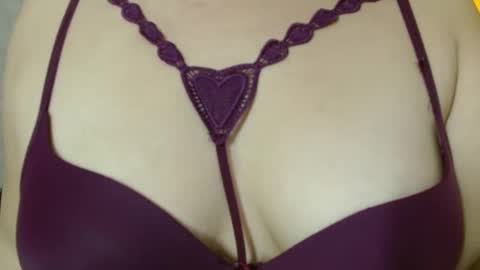 Snapshot of monickhot303av chatting on 09.13.25 monickhot303av online show from 09.13.25