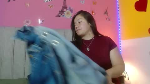 Snapshot of monickhot303av chatting on 09.18.25 monickhot303av online show from 09.18.25