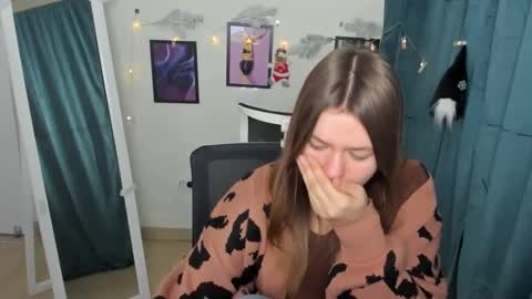 Snapshot of monika_youu chatting on 12.14.24 Monika online show from 12.14.24