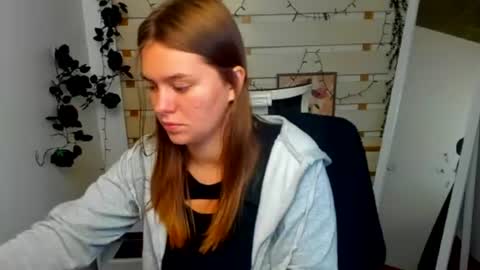 Snapshot of monika_youu chatting on 07.10.26 Monika online show from 07.10.26