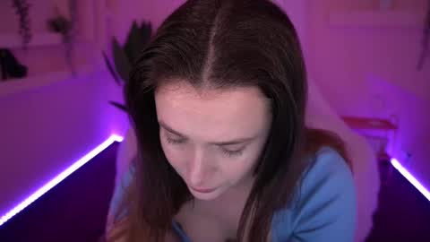 Snapshot of monikabelluci chatting on 03.01.25 Monica online show from 03.01.25