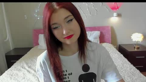 Snapshot of monnycashine chatting on 07.12.26 monnycashine online show from 07.12.26