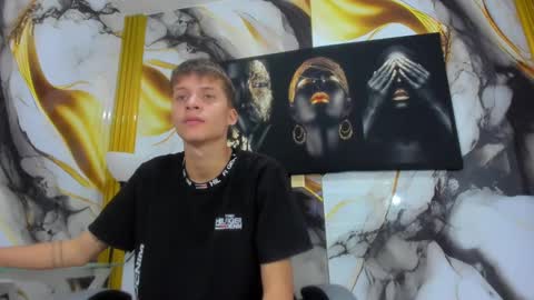 mono_blonde online show from 10.01.25