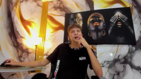 mono_blonde online show from 10.07.25