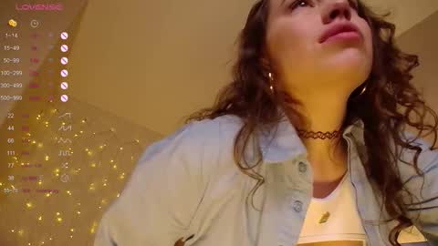 Snapshot of monroe_linger chatting on 02.25.26 Monroe Please dont forger to follow me online show from 02.25.26