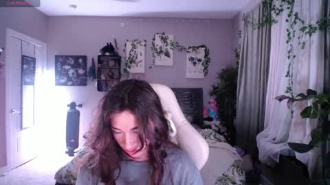 Lydia Mooney online show from 01.11.25