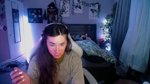 Lydia Mooney online show from 02.22.25