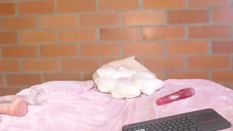 Luisa online show from 09.13.25