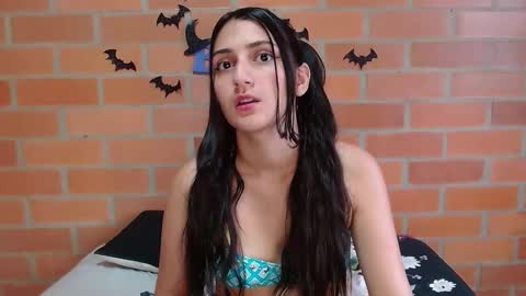 Luisa online show from 10.25.25