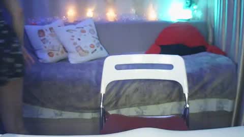 Snapshot of moodiemira chatting on 01.17.26 moodiemira online show from 01.17.26