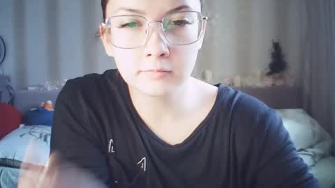 Snapshot of moodiemira chatting on 02.09.26 moodiemira online show from 02.09.26