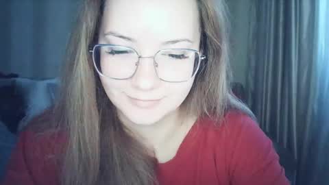 Snapshot of moodiemira chatting on 02.11.26 moodiemira online show from 02.11.26