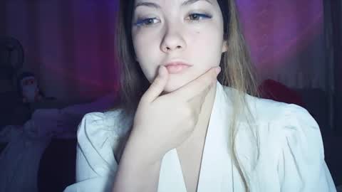 Snapshot of moodiemira chatting on 03.03.26 moodiemira online show from 03.03.26