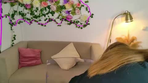 Moon  Bunny online show from 02.26.26