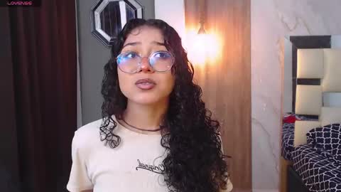 moon_and_fire_ online show from 04.14.26