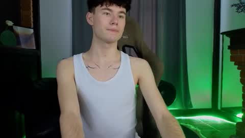 moon_gloww online show from 03.04.26