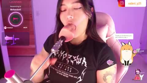 Snapshot of moonbella_bell chatting on 02.14.26 bell online show from 02.14.26