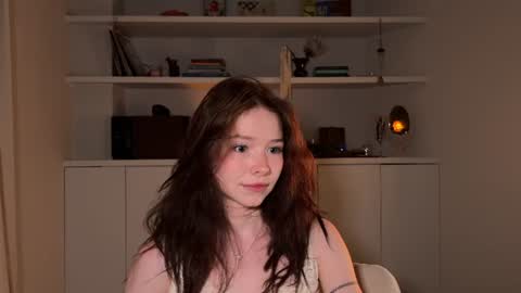 Snapshot of moonfaced_ chatting on 07.05.26 Ann online show from 07.05.26