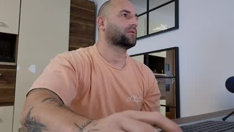 Twitterjoe dominik     online show from 04.22.26