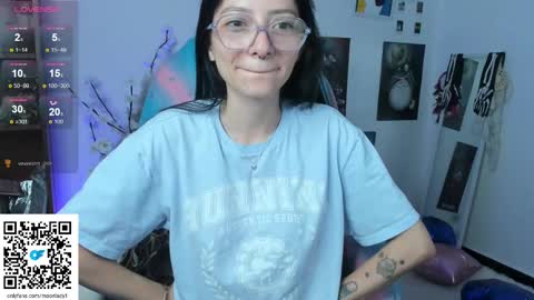 MOON  online show from 11.03.25