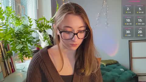 Snapshot of moonlight__lovers chatting on 12.24.24 Dana online show from 12.24.24