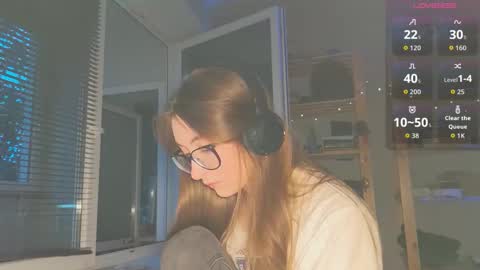 Snapshot of moonlight__lovers chatting on 09.14.25 Dana online show from 09.14.25