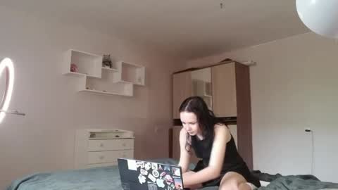 Snapshot of moonlightpoison chatting on 05.18.26 moonlightpoison online show from 05.18.26