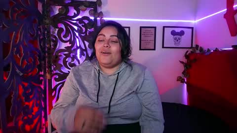 Snapshot of moonsunflower chatting on 01.13.25 luna online show from 01.13.25