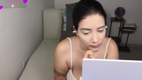 Snapshot of moonwoman_ chatting on 02.07.26 Moon Woman online show from 02.07.26