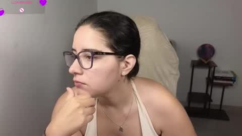 Snapshot of moonwoman_ chatting on 02.17.26 Moon Woman online show from 02.17.26