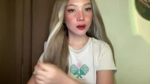 Snapshot of morayta_illy chatting on 07.11.26 Haily online show from 07.11.26