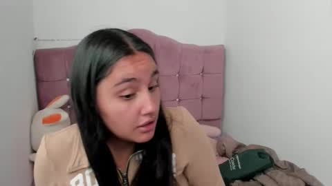Snapshot of morena_rodriguez_9 chatting on 10.16.25 morena_rodriguez_9 online show from 10.16.25