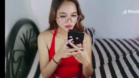 Snapshot of morenaloves_u chatting on 07.13.26 trixie online show from 07.13.26