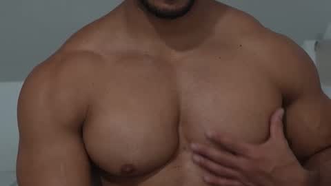 moreno1muscular online show from 11.17.25