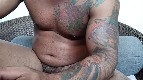 Snapshot of moreno_lutador chatting on 12.25.24 John john online show from 12.25.24