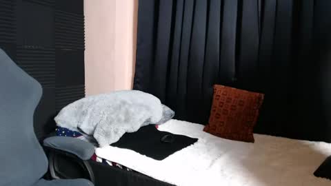 Snapshot of morenojake chatting on 04.12.26 morenojake online show from 04.12.26