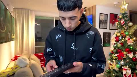   online show from 01.12.26