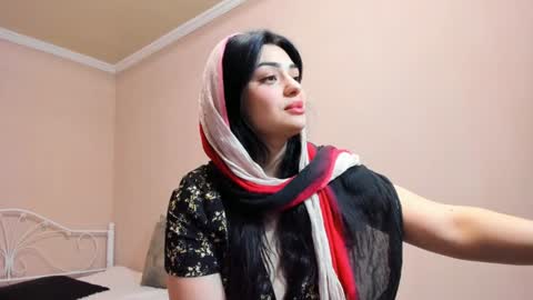 Medina online show from 12.27.24